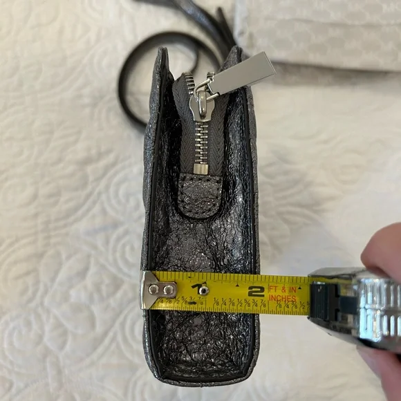 Michael Kors Convertible Crossbody Clutch EUC - Picture 5 of 15